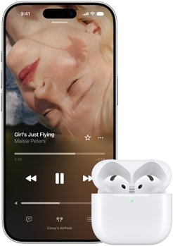 iPhone до AirPods в кутия за зареждане, кутията е отворена