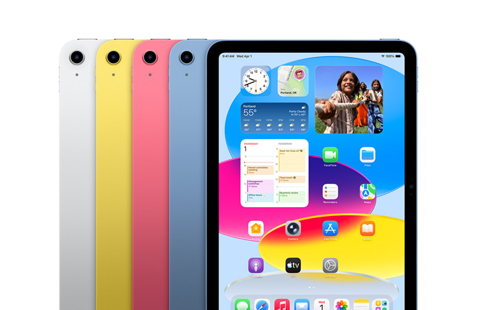 iPads in vier kleuren, zilver, geel, roze, blauw, met een achtergrond en verschillende apps
