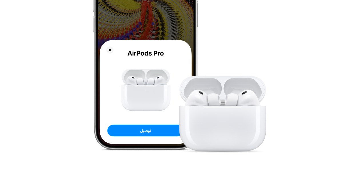 iPhone 17 Pro، ميزة الاتصال معروضة على الشاشة، سماعات AirPods Pro 3 وعلبة شحن MagSafe  (USB‑C )