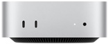 جهاز Mac mini، الجهة الأمامية، 2 من منافذ ثندربولت، ضوء مؤشر التشغيل ومقبس لسماعات الرأس، قاعدة سوداء مدببة في الأسفل، سطح مسطح، جوانب مدورة، حواف مستقيمة، لون فضي